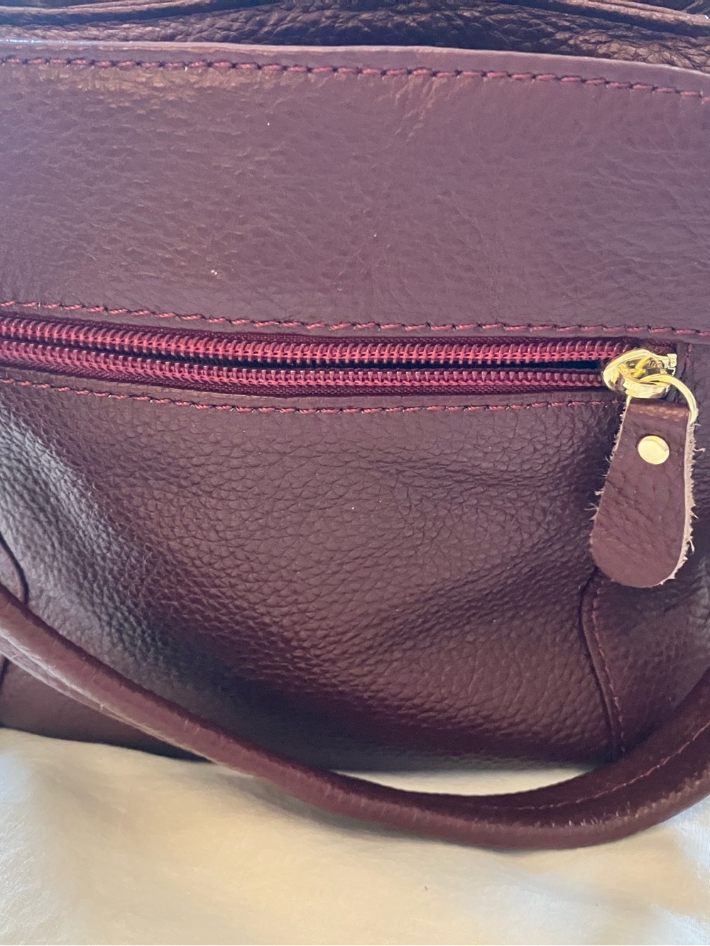 OYAni pebbled Leather Crossbody Bag in Deep Burgundy - - Picture 2 of 6